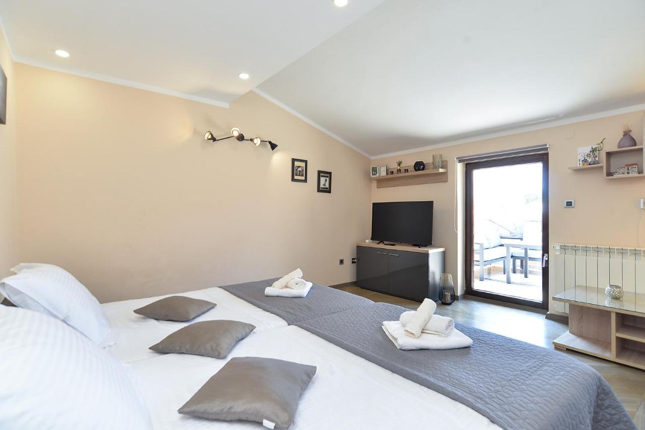 Apartment Mirela 2145 فاجانا المظهر الخارجي الصورة