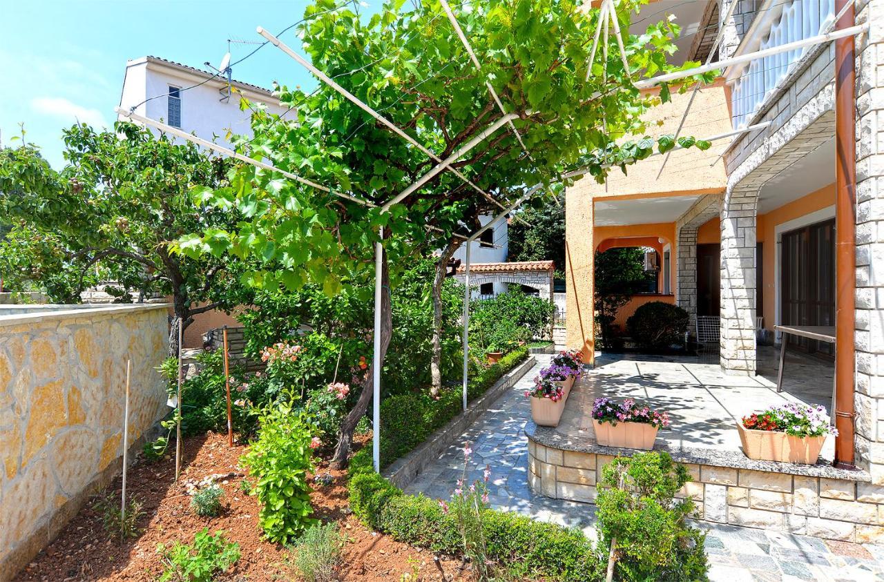 Apartment Mirela 2145 فاجانا المظهر الخارجي الصورة