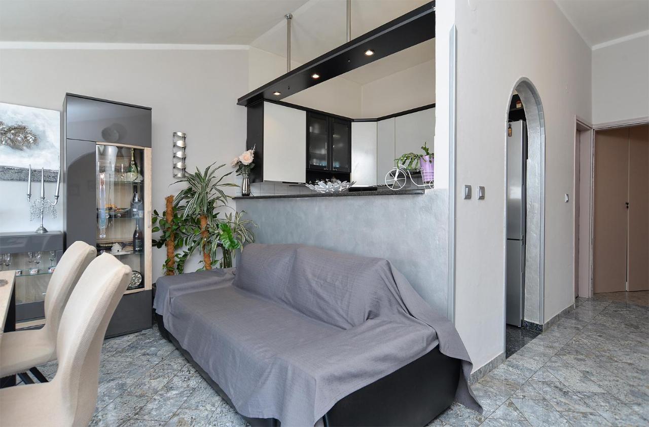 Apartment Mirela 2145 فاجانا المظهر الخارجي الصورة