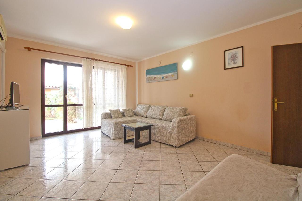 Apartment Mirela 2145 فاجانا المظهر الخارجي الصورة
