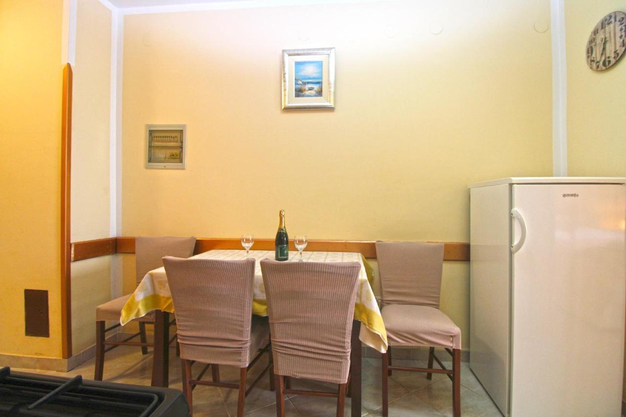 Apartment Mirela 2145 فاجانا المظهر الخارجي الصورة